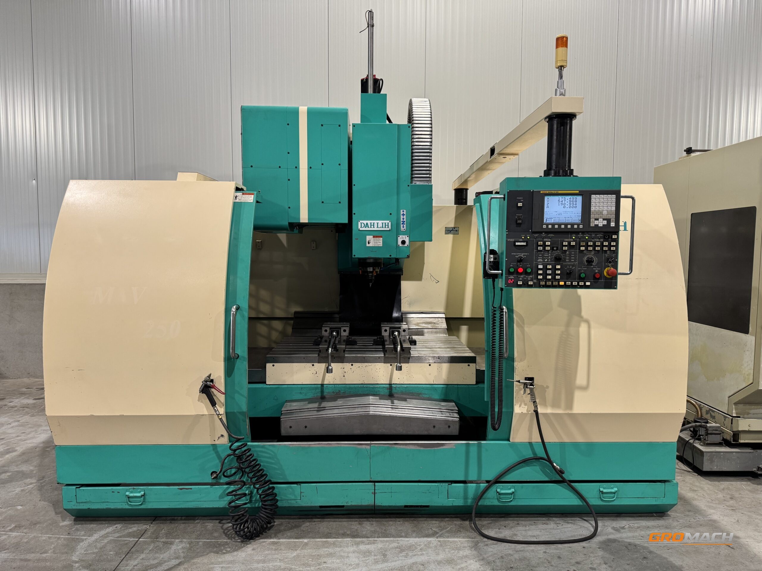 dahlih mcv 1250b cnc bewerkingscentrum