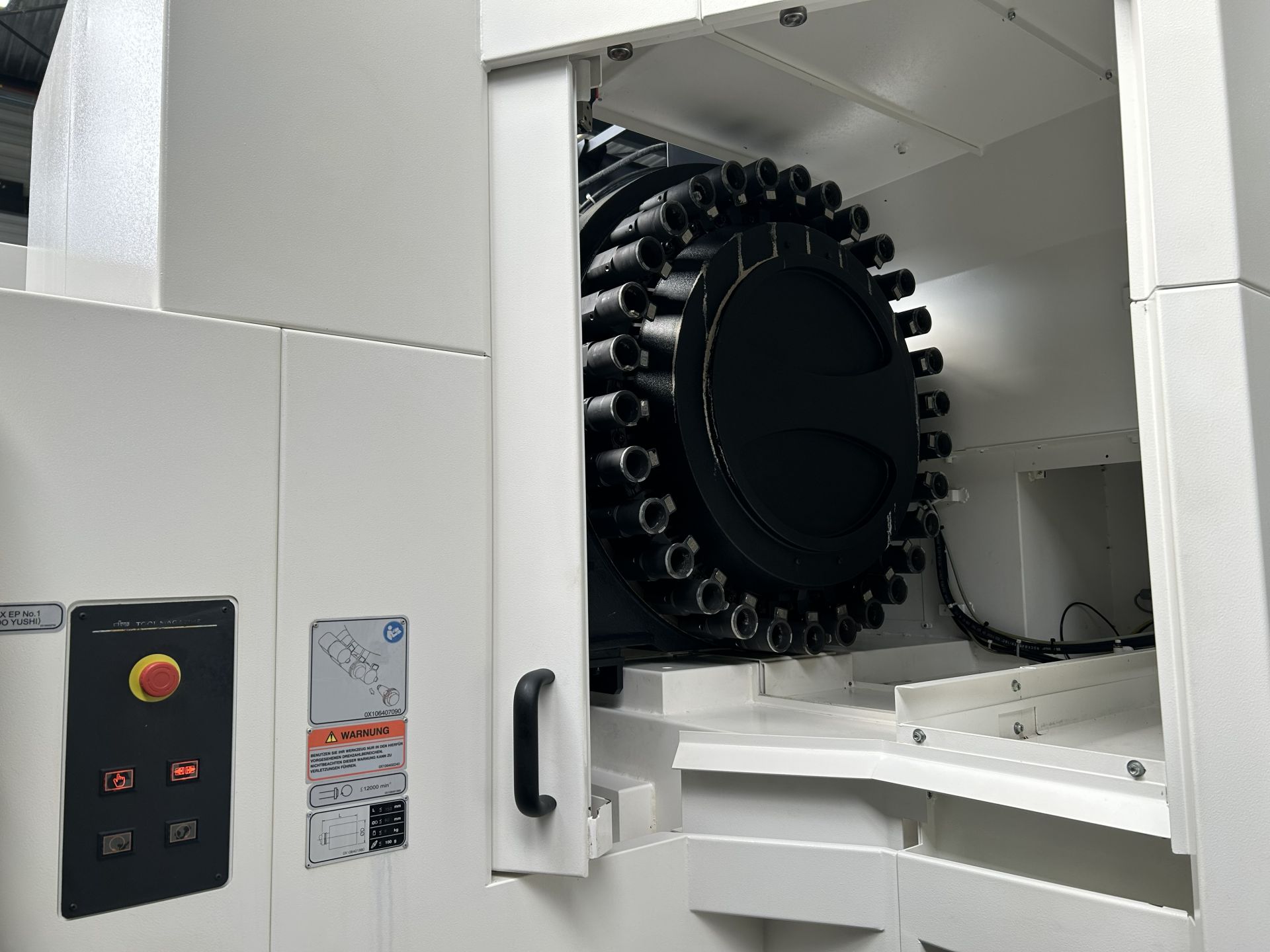 mazak vcn 530c + kitagawa mr 200