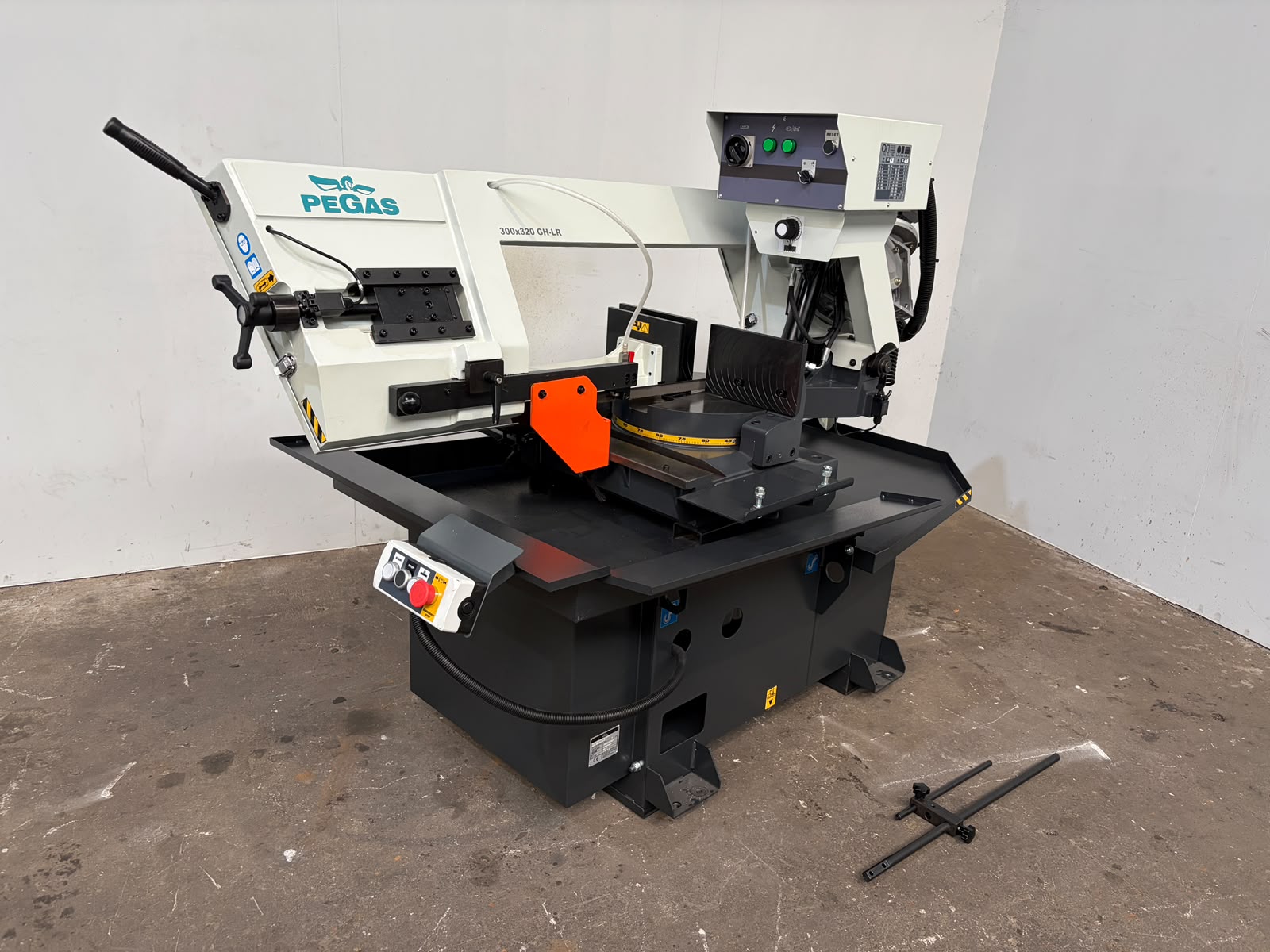 pegas gonda 300x320 gh lr
