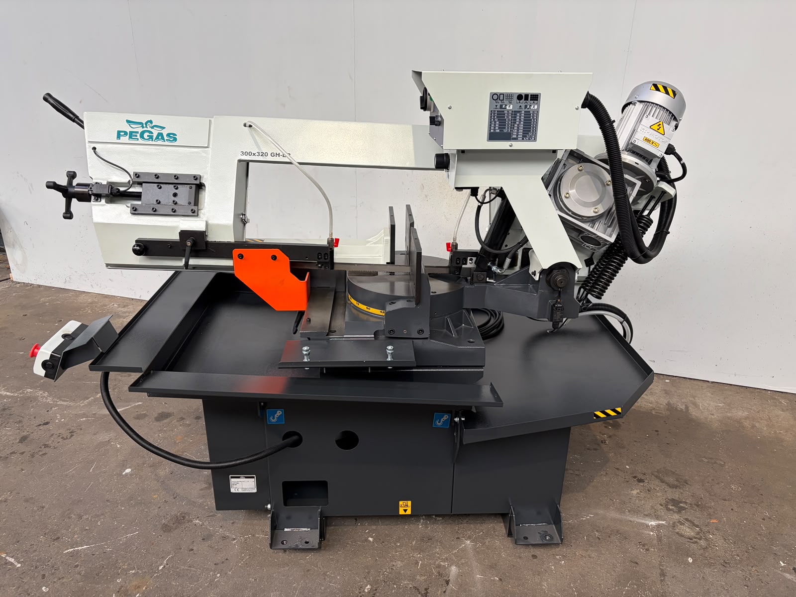 pegas gonda 300x320 gh lr