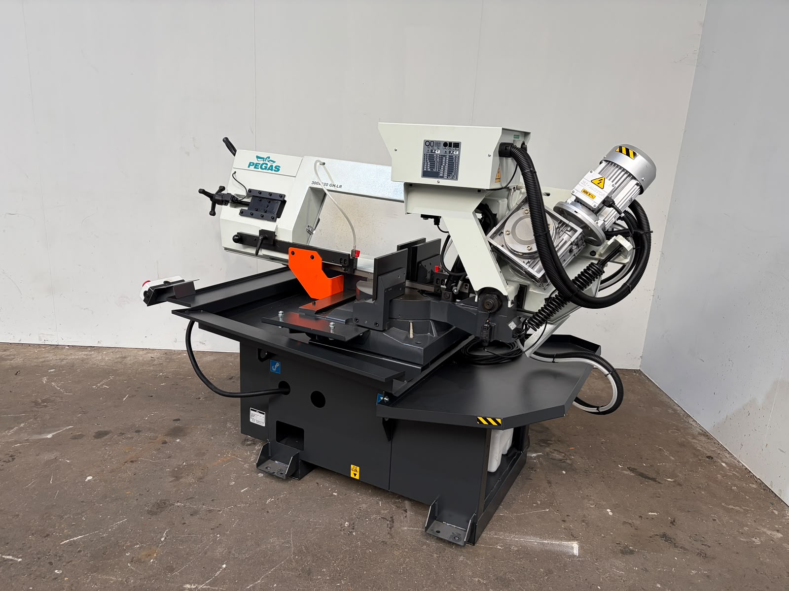 pegas gonda 300x320 gh lr
