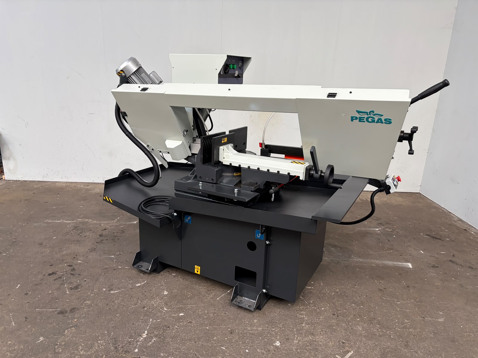 pegas gonda 300x320 gh lr